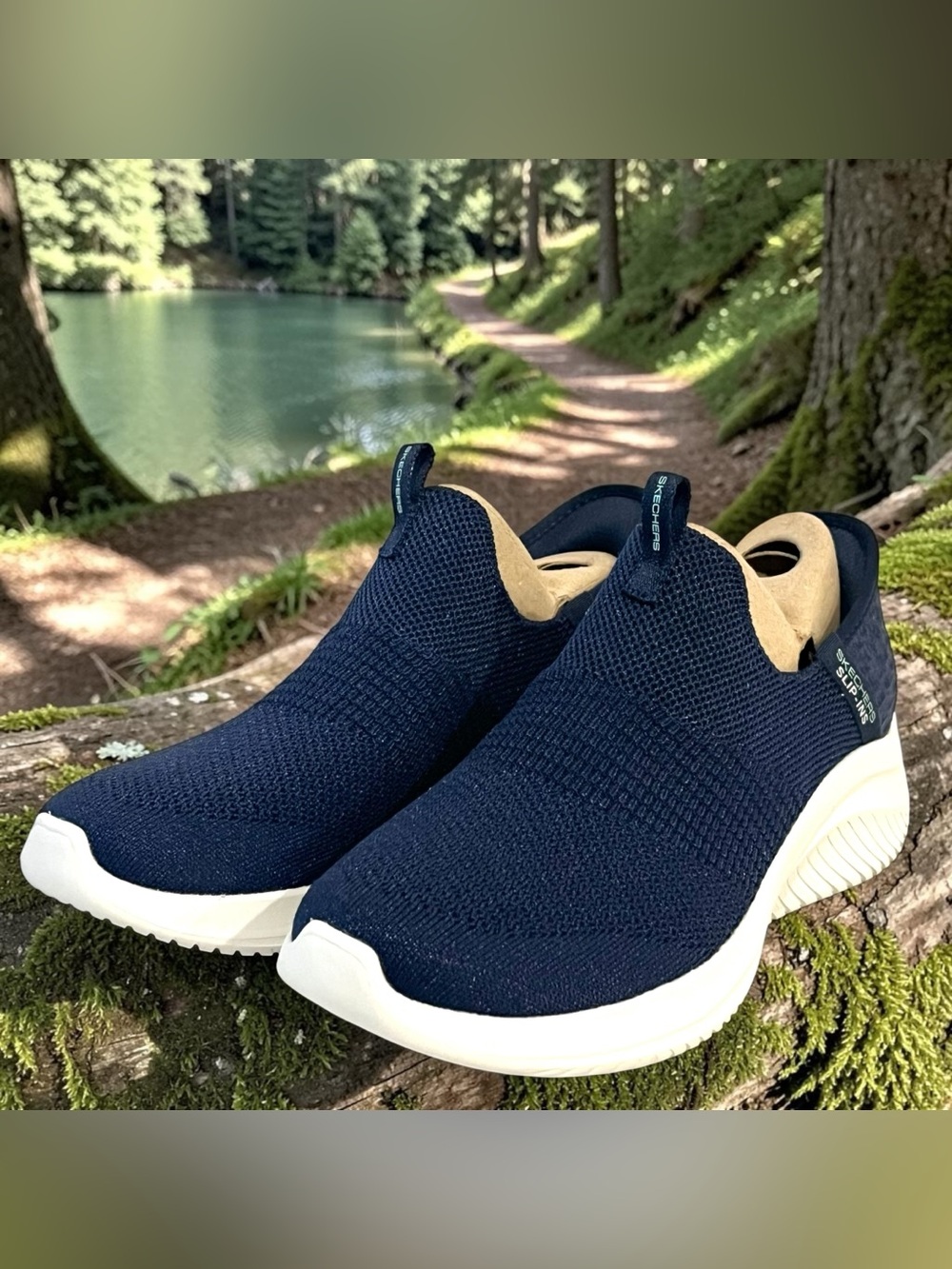 Skechers Ultra Flex 3.0 Slip-Ins Hands-Free Stretch Fit Shoes Women's 7.5 Navy